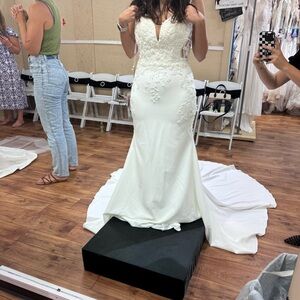 Brand New Unaltered Wedding Dress